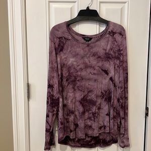 GUC - Simply vera Wang extra large women’s top.  Eggplant tie dye color.